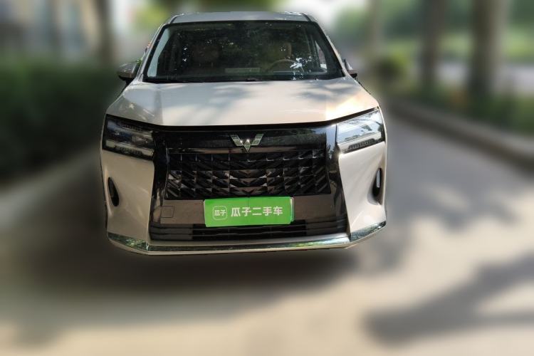 Used Wuling Starlight 730 2025 Model Plug-in Hybrid 125km Luxury Edition Front