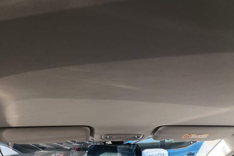 Used Wuling Starlight 730 2025 Model Plug-in Hybrid 125km Luxury Edition Headliner