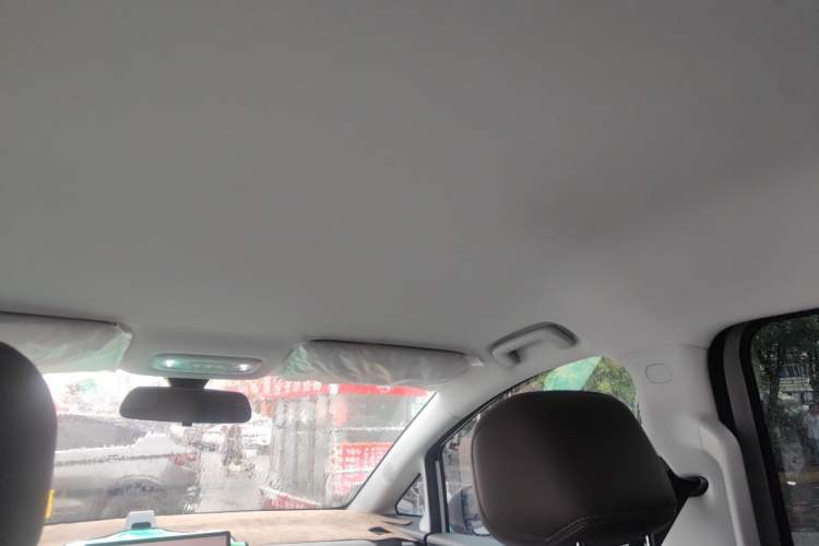 Used Wuling Starlight 730 2025 Model Plug-in Hybrid 125km Luxury Edition Headliner