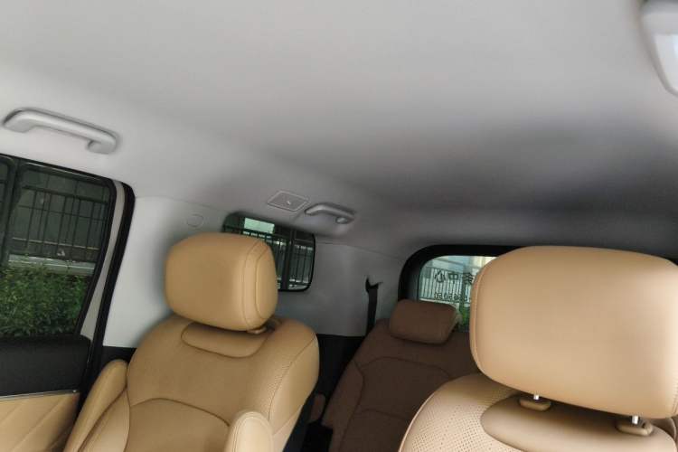 Used Wuling Starlight 730 2025 Model Plug-in Hybrid 125km Luxury Edition Headliner
