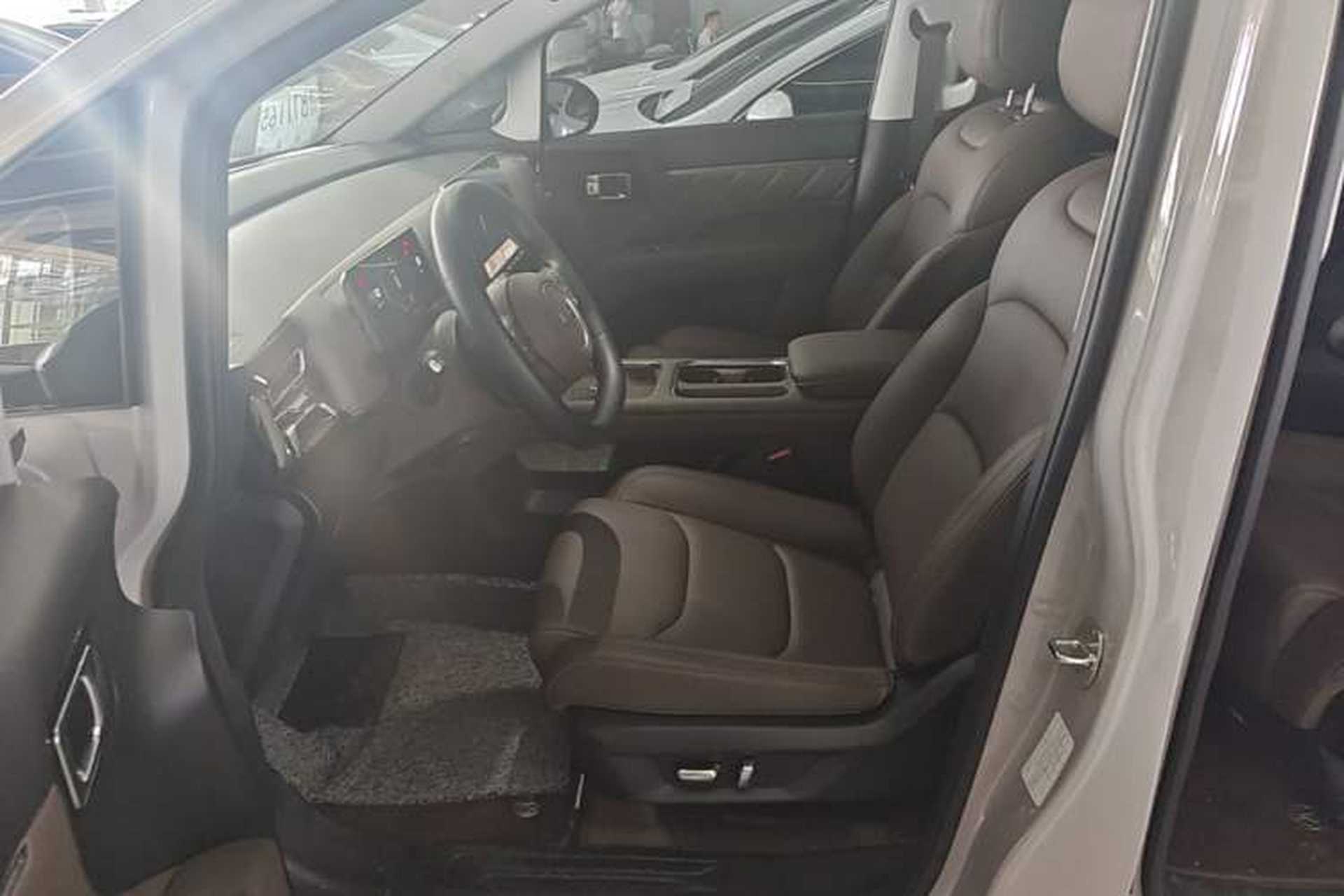 Used Wuling Starlight 730 2025 Model Pure Electric 500km Luxury Edition Left Front Seat