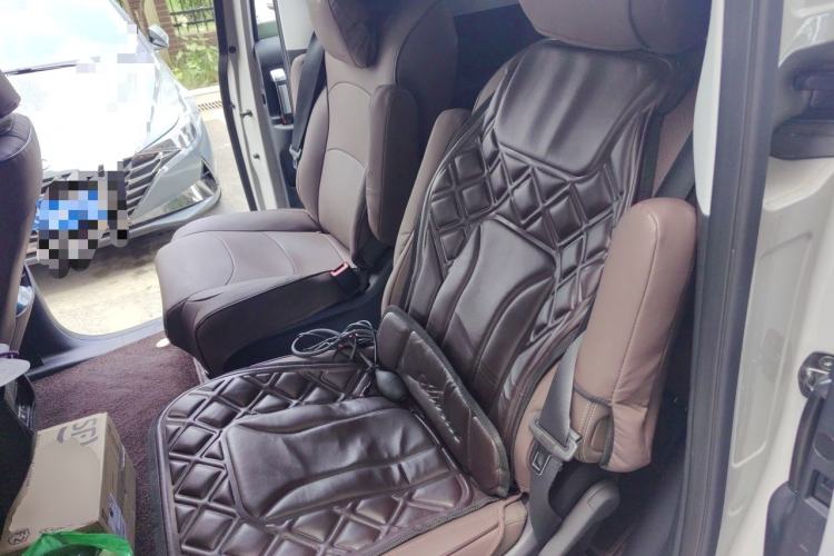 Used Wuling Starlight 730 2025 Model Plug-in Hybrid 125km Luxury Edition Left Rear Seat