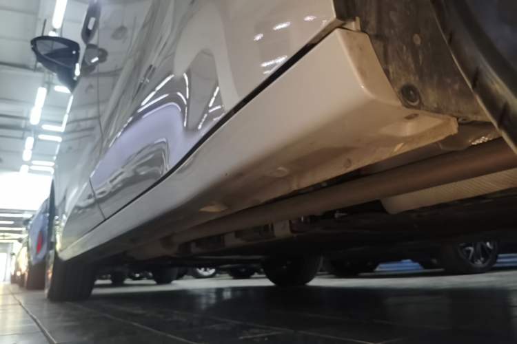 Used Wuling Starlight 730 2025 Model Plug-in Hybrid 125km Luxury Edition Left Side Sill