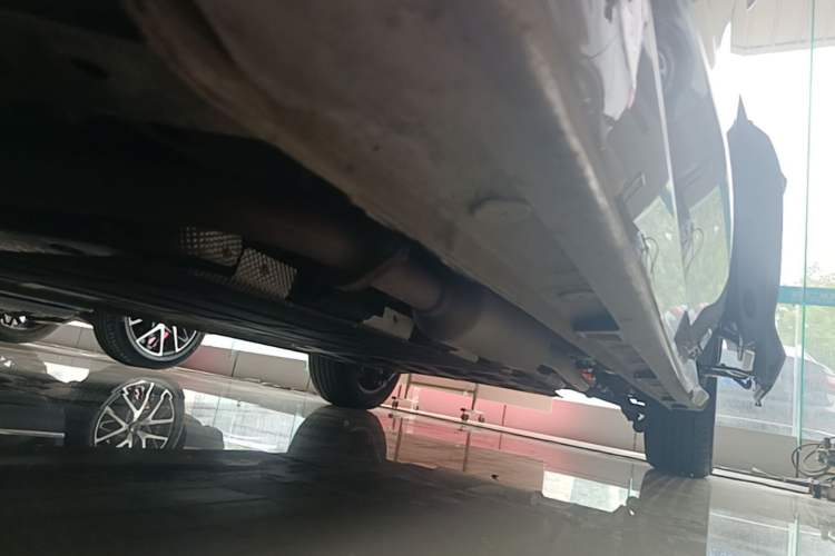 Used Wuling Starlight 730 2025 Model Plug-in Hybrid 125km Luxury Edition Left Side Sill