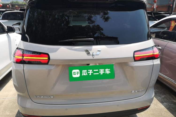 Used Wuling Starlight 730 2025 Model Plug-in Hybrid 125km Luxury Edition Rear