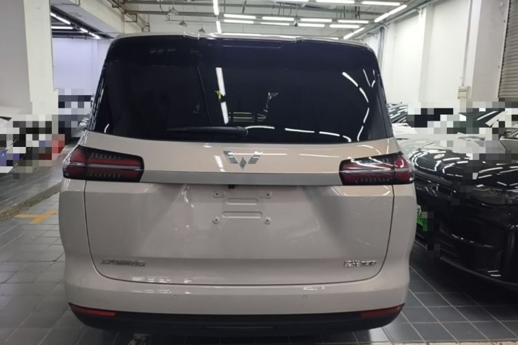 Used Wuling Starlight 730 2025 Model Plug-in Hybrid 125km Luxury Edition Rear