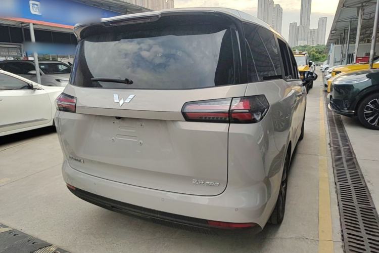 Used Wuling Starlight 730 2025 Model Pure Electric 500km Luxury Edition Rear Right 45 Deg