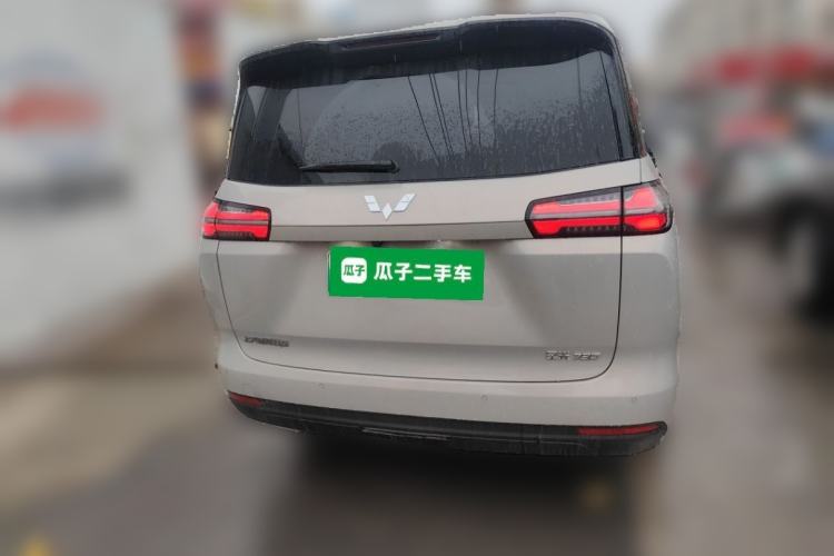 Used Wuling Starlight 730 2025 Model Plug-in Hybrid 125km Luxury Edition Rear