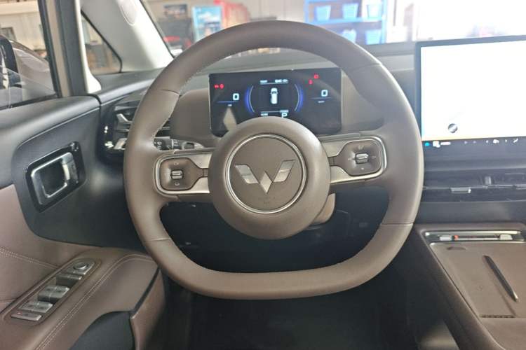 Used Wuling Starlight 730 2025 Model Pure Electric 500km Luxury Edition Steering Wheel