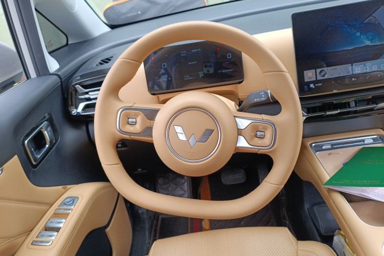 Used Wuling Starlight 730 2025 Model Plug-in Hybrid 125km Luxury Edition Steering Wheel