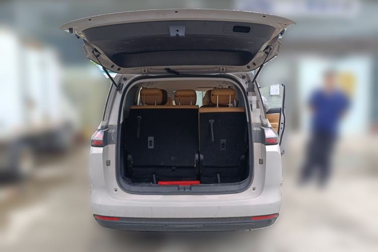 Used Wuling Starlight 730 2025 Model Plug-in Hybrid 125km Luxury Edition Trunk