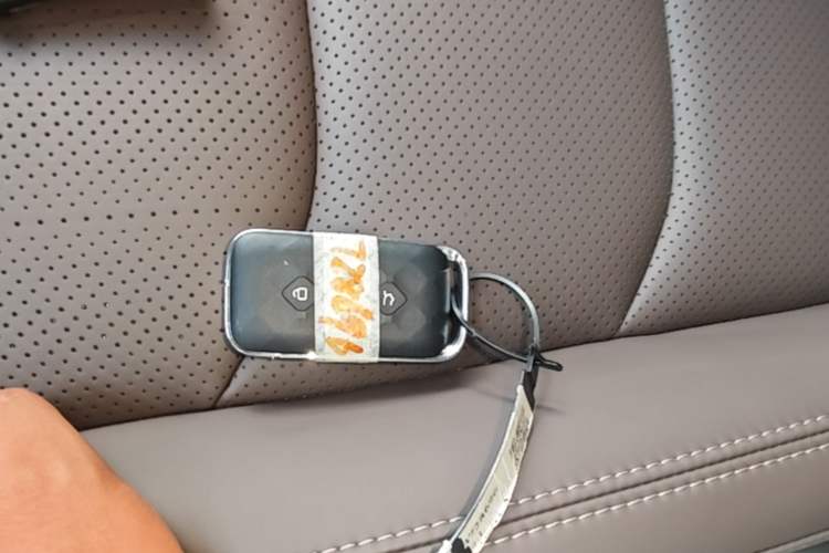 Used Wuling Starlight 730 2025 Model Plug-in Hybrid 125km Luxury Edition Vehicle Key