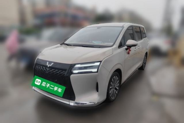 Used Wuling Starlight 730 2025 Model Plug-in Hybrid 125km Luxury Edition