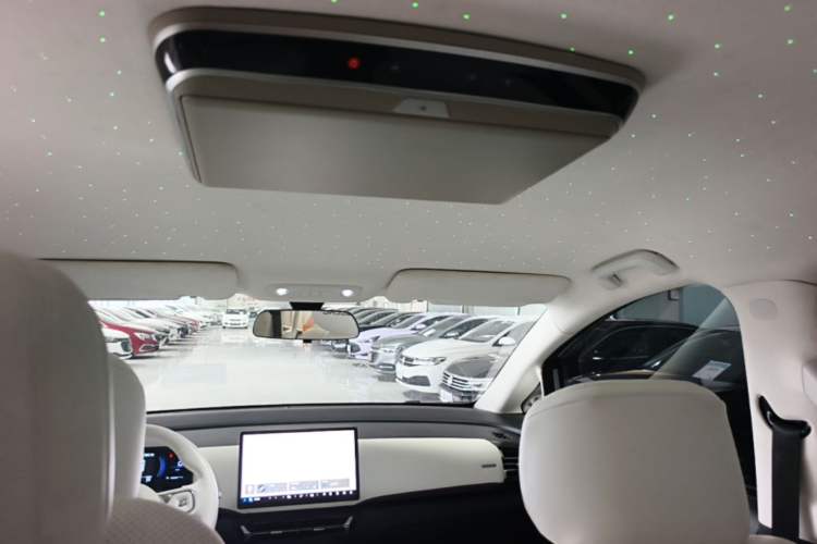Used Wuling Starlight 730 2025 Model Plug-in Hybrid 125km Luxury Edition Headliner