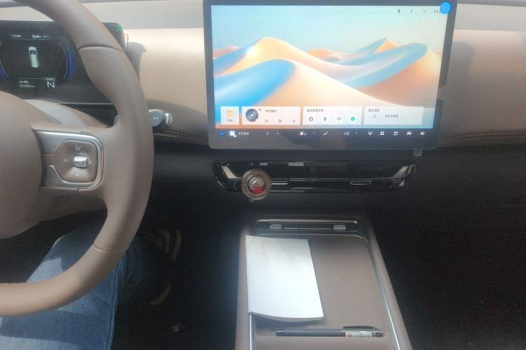 Used Wuling Starlight 730 2025 Model Pure Electric 500km Luxury Edition Audio And AC Panel