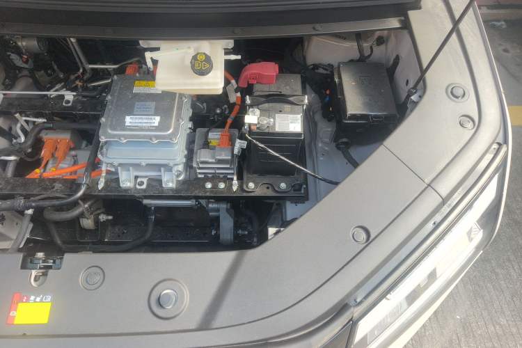 Used Wuling Starlight 730 2025 Model Pure Electric 500km Luxury Edition Engine Bay Left