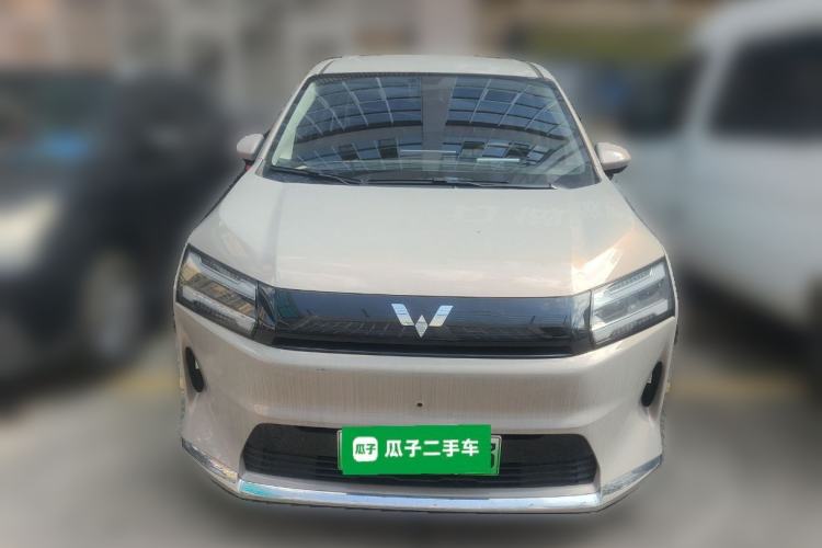 Used Wuling Starlight 730 2025 Model Pure Electric 500km Luxury Edition Front