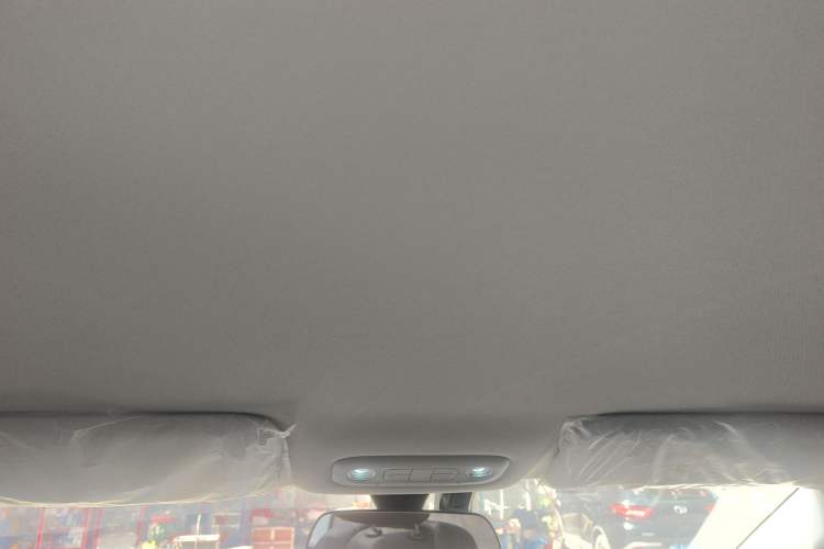 Used Wuling Starlight 730 2025 Model Pure Electric 500km Luxury Edition Headliner