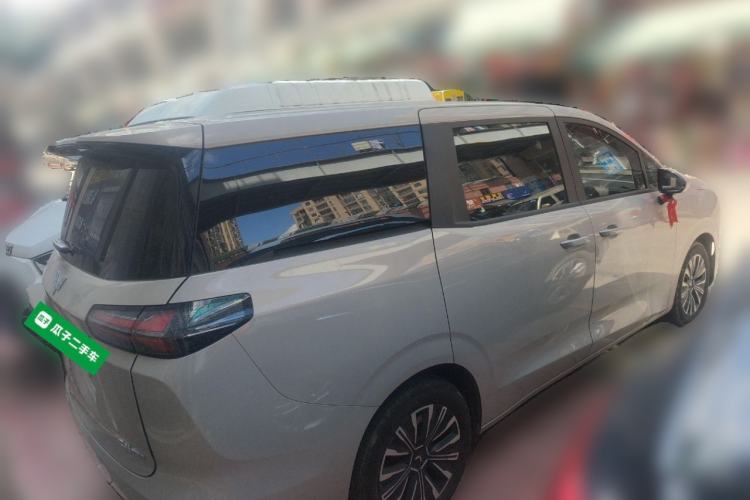 Used Wuling Starlight 730 2025 Model Pure Electric 500km Luxury Edition Rear Right 45 Deg
