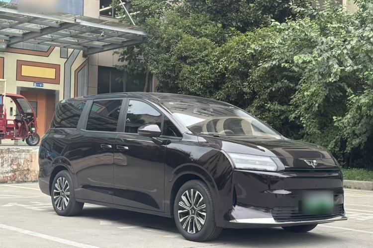 Used Wuling Starlight 730 2025 Model Pure Electric 500km Luxury Edition Exterior 4