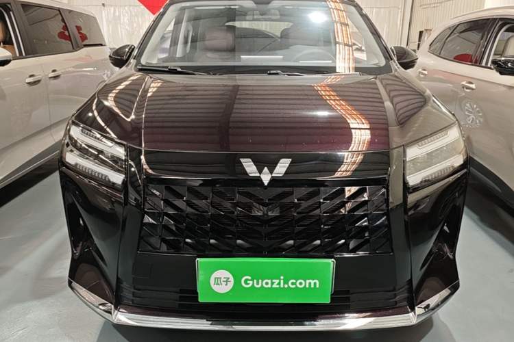 Used Wuling Starlight 730 2025 Model Plug-in Hybrid 125km Luxury Edition Front