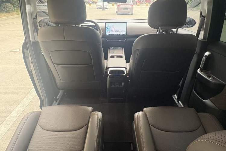 Used Wuling Starlight 730 2025 Model Pure Electric 500km Luxury Edition Interior 6