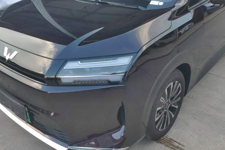 Used Wuling Starlight 730 2025 Model Pure Electric 500km Luxury Edition Left Front Headlight