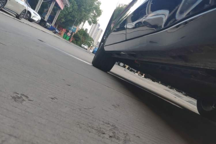 Used Wuling Starlight 730 2025 Model Pure Electric 500km Luxury Edition Left Side Sill