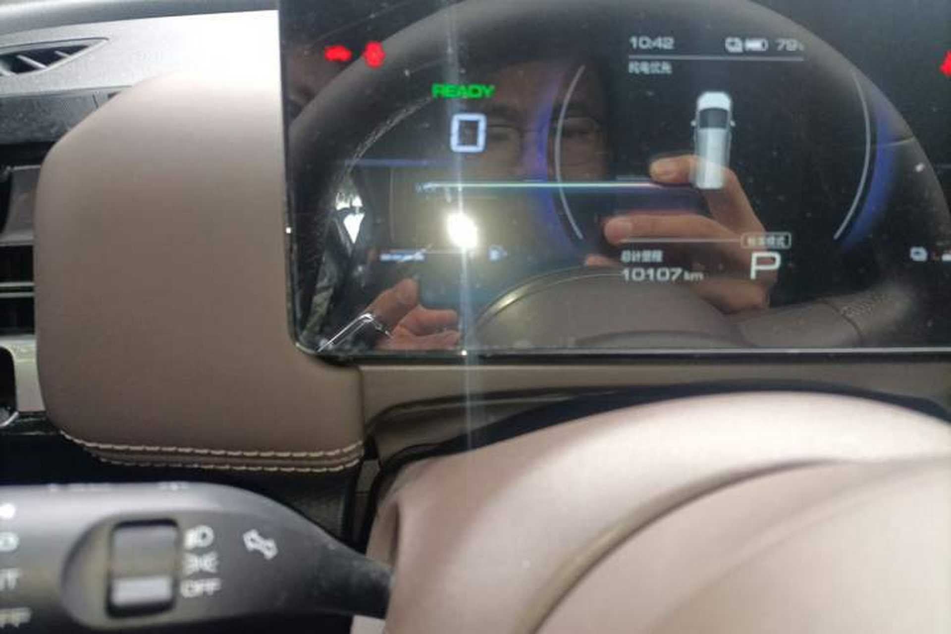 Used Wuling Starlight 730 2025 Model Plug-in Hybrid 125km Luxury Edition Odometer Close Up