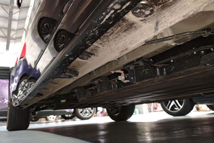 Used Wuling Starlight 730 2025 Model Plug-in Hybrid 125km Luxury Edition Right Side Sill