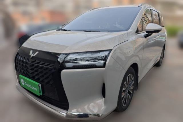Used Wuling Starlight 730 2025 Model Plug-in Hybrid 125km Luxury Edition