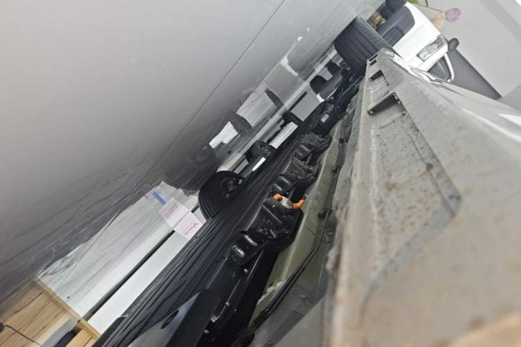 Used Wuling Starlight 730 2025 Model Plug-in Hybrid 125km Luxury Edition Chassis Front Right