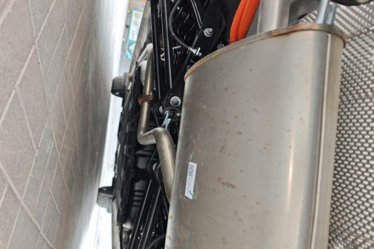 Used Wuling Starlight 730 2025 Model Plug-in Hybrid 125km Luxury Edition Chassis Rear