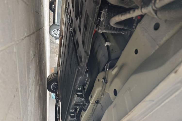 Used Wuling Starlight 730 2025 Model Plug-in Hybrid 125km Luxury Edition Chassis Rear Right