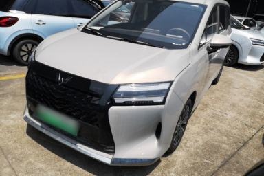 Used Wuling Starlight 730 2025 Model Plug-in Hybrid 125km Luxury Edition