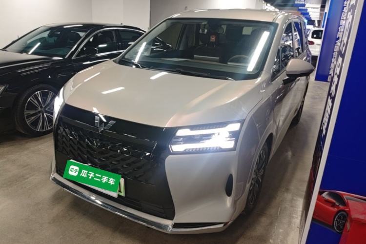 Used Wuling Starlight 730 2025 Model Plug-in Hybrid 125km Luxury Edition Guazi used car, China used car export, Used car for sale, Used cars, Cheapest cars for sale