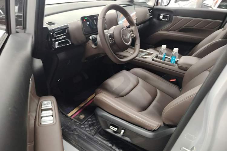 Used Wuling Starlight 730 2025 Model Pure Electric 500km Luxury Edition Driver Seat
