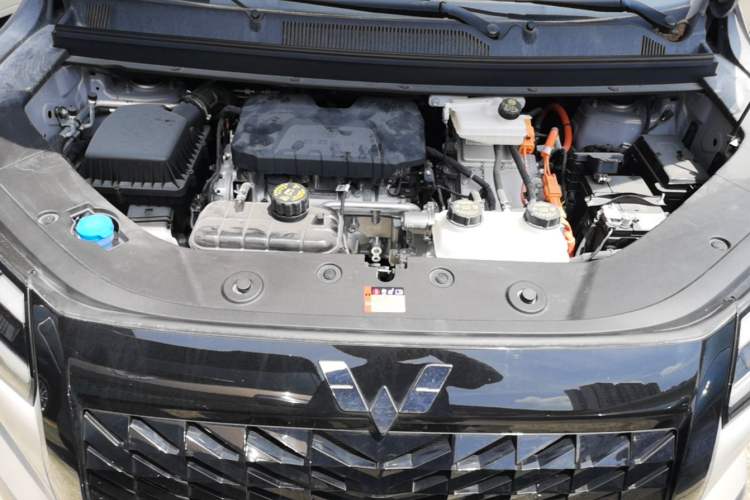 Used Wuling Starlight 730 2025 Model Plug-in Hybrid 125km Luxury Edition Engine Bay