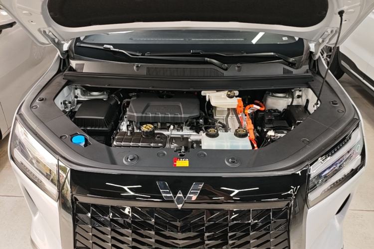 Used Wuling Starlight 730 2025 Model Plug-in Hybrid 125km Luxury Edition Engine Bay