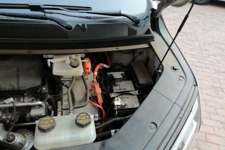 Used Wuling Starlight 730 2025 Model Plug-in Hybrid 125km Luxury Edition Engine Bay Left