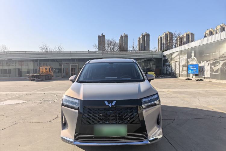 Used Wuling Starlight 730 2025 Model Plug-in Hybrid 125km Luxury Edition Exterior 1
