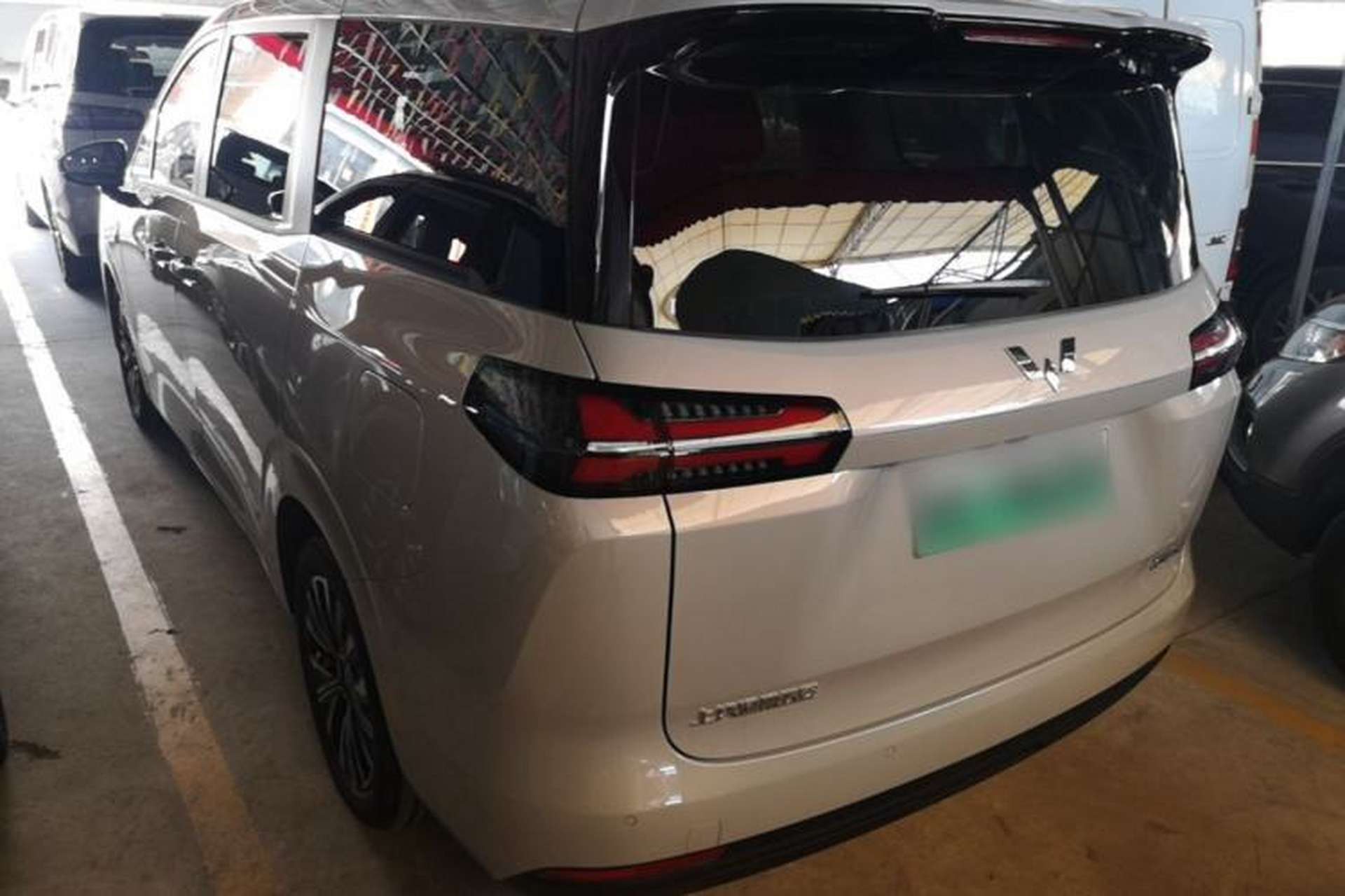 Used Wuling Starlight 730 2025 Model Plug-in Hybrid 125km Luxury Edition Exterior 2