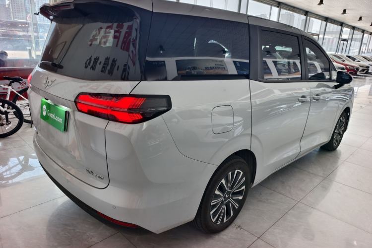 Used Wuling Starlight 730 2025 Model Plug-in Hybrid 125km Luxury Edition Exterior 5