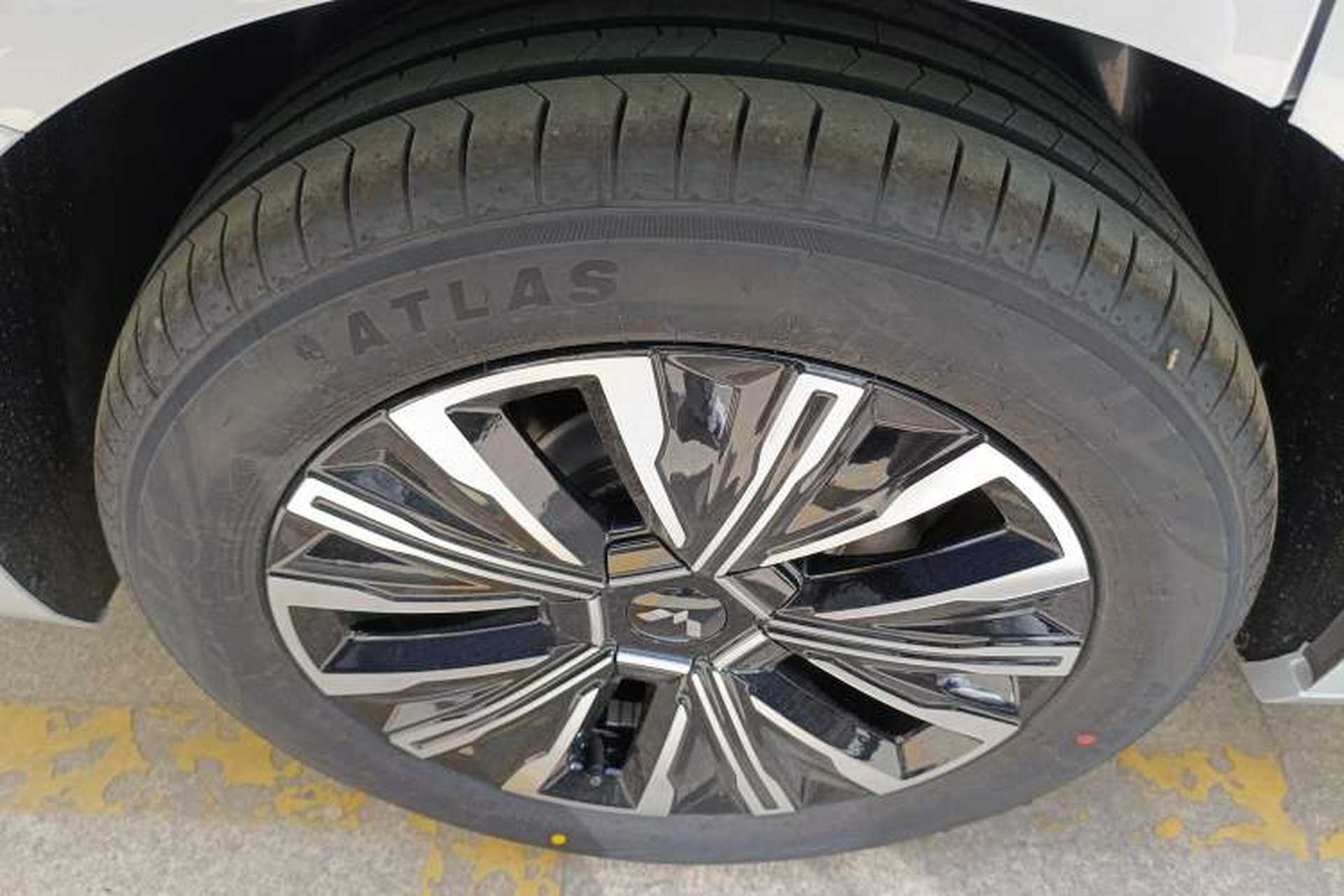 Used Wuling Starlight 730 2025 Model Pure Electric 500km Luxury Edition Exterior 5