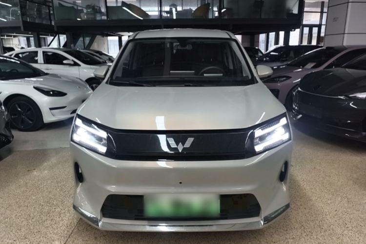 Used Wuling Starlight 730 2025 Model Pure Electric 500km Luxury Edition Front