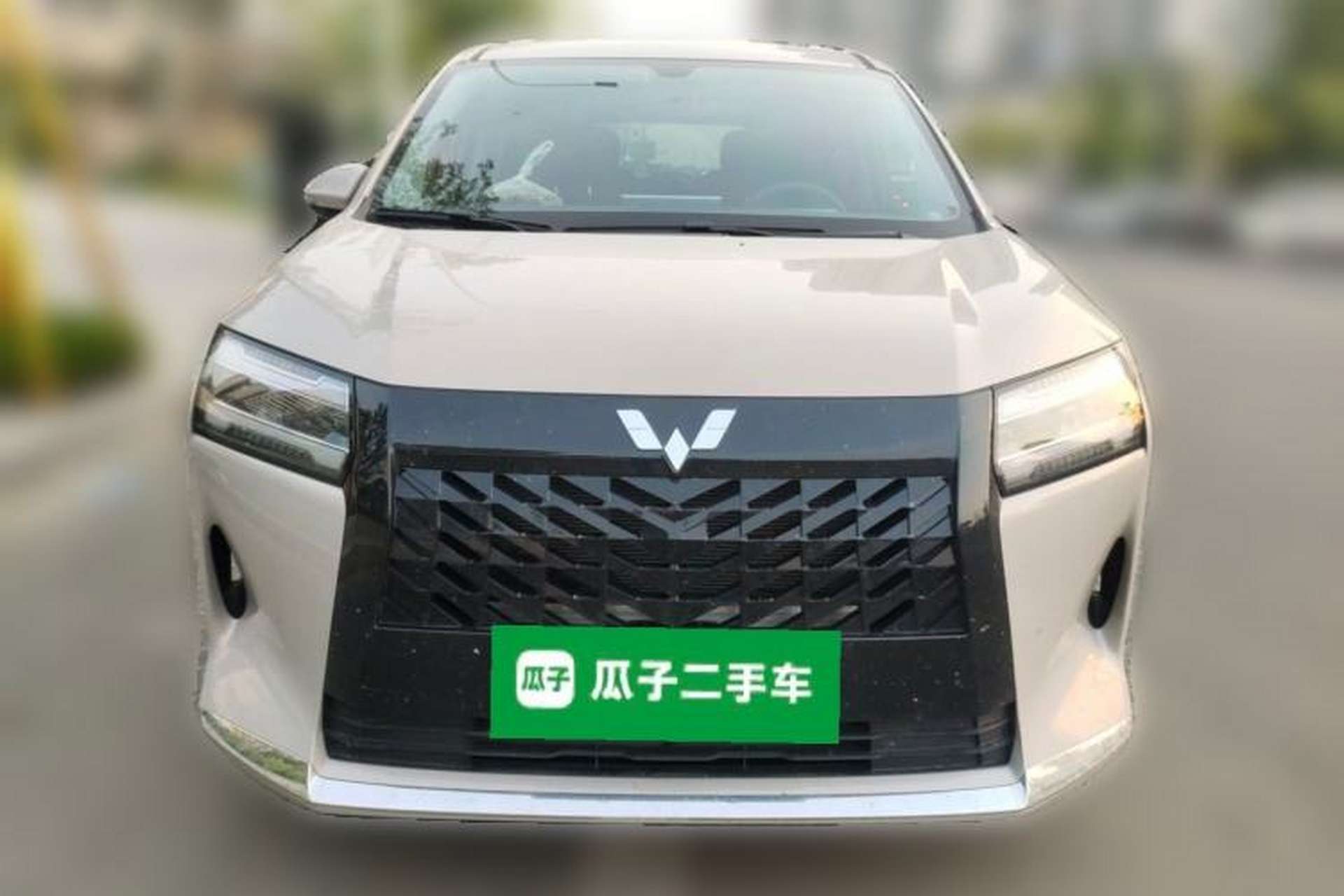 Used Wuling Starlight 730 2025 Model Plug-in Hybrid 125km Luxury Edition Front