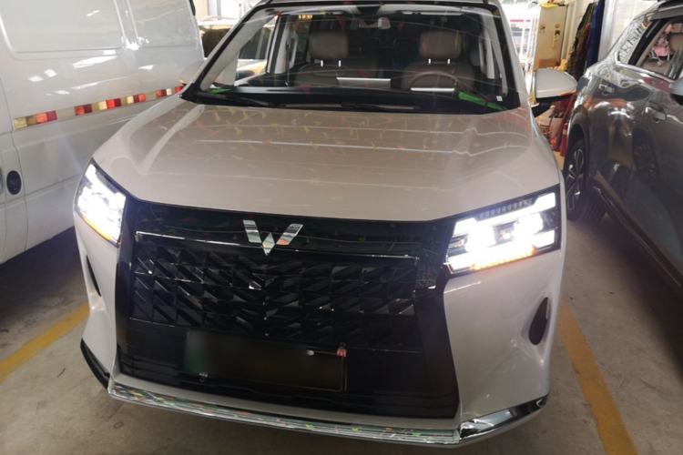 Used Wuling Starlight 730 2025 Model Plug-in Hybrid 125km Luxury Edition Front