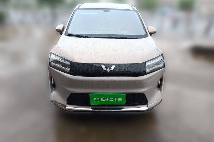Used Wuling Starlight 730 2025 Model Pure Electric 500km Luxury Edition Front