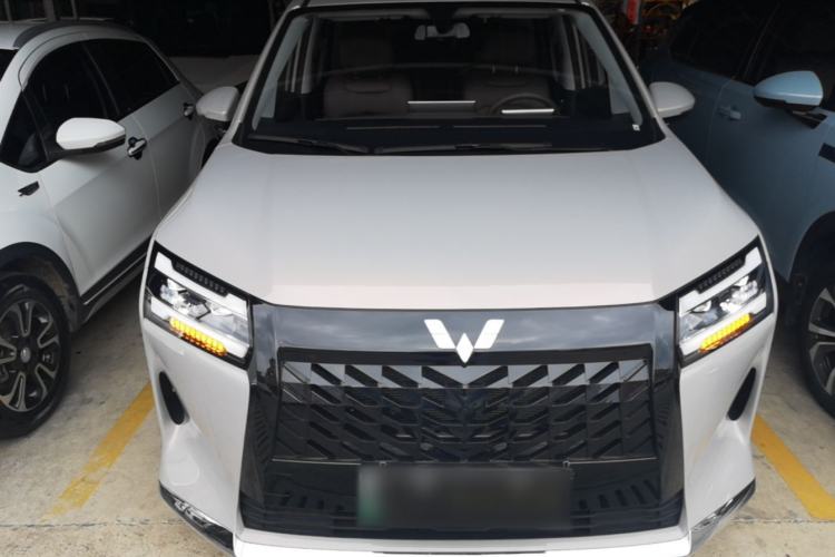 Used Wuling Starlight 730 2025 Model Plug-in Hybrid 125km Luxury Edition Front