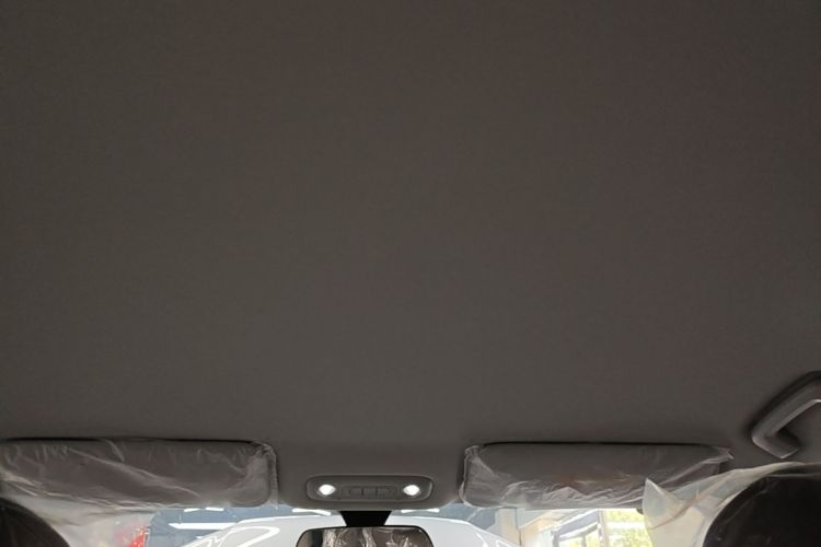 Used Wuling Starlight 730 2025 Model Plug-in Hybrid 125km Luxury Edition Headliner